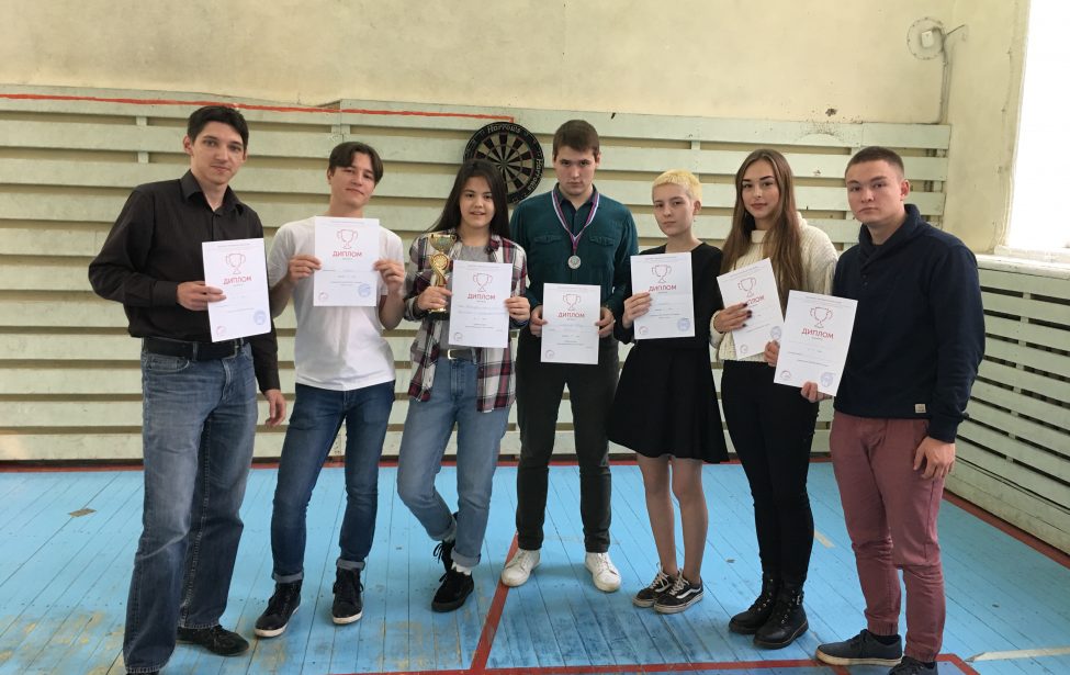 Поздравляем сборную команду первокурсников ИПССО по дартсу с I МЕСТОМ!!!
