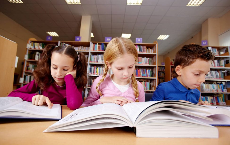 Асонова: школьники читают много, как для учебы, так и для удовольствия