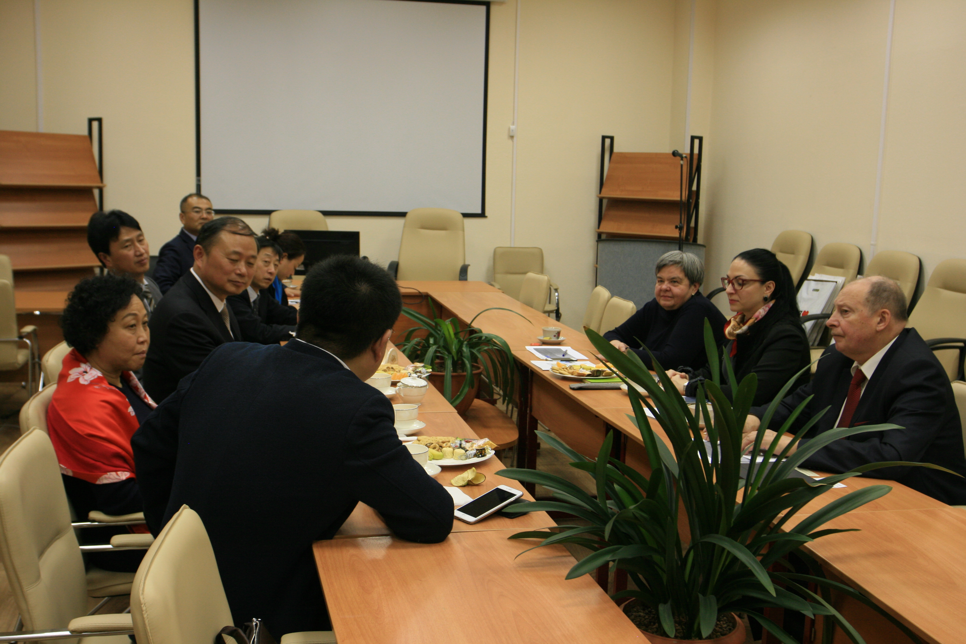 06.12.2017 г. Рабочая встреча с делегацией КНР