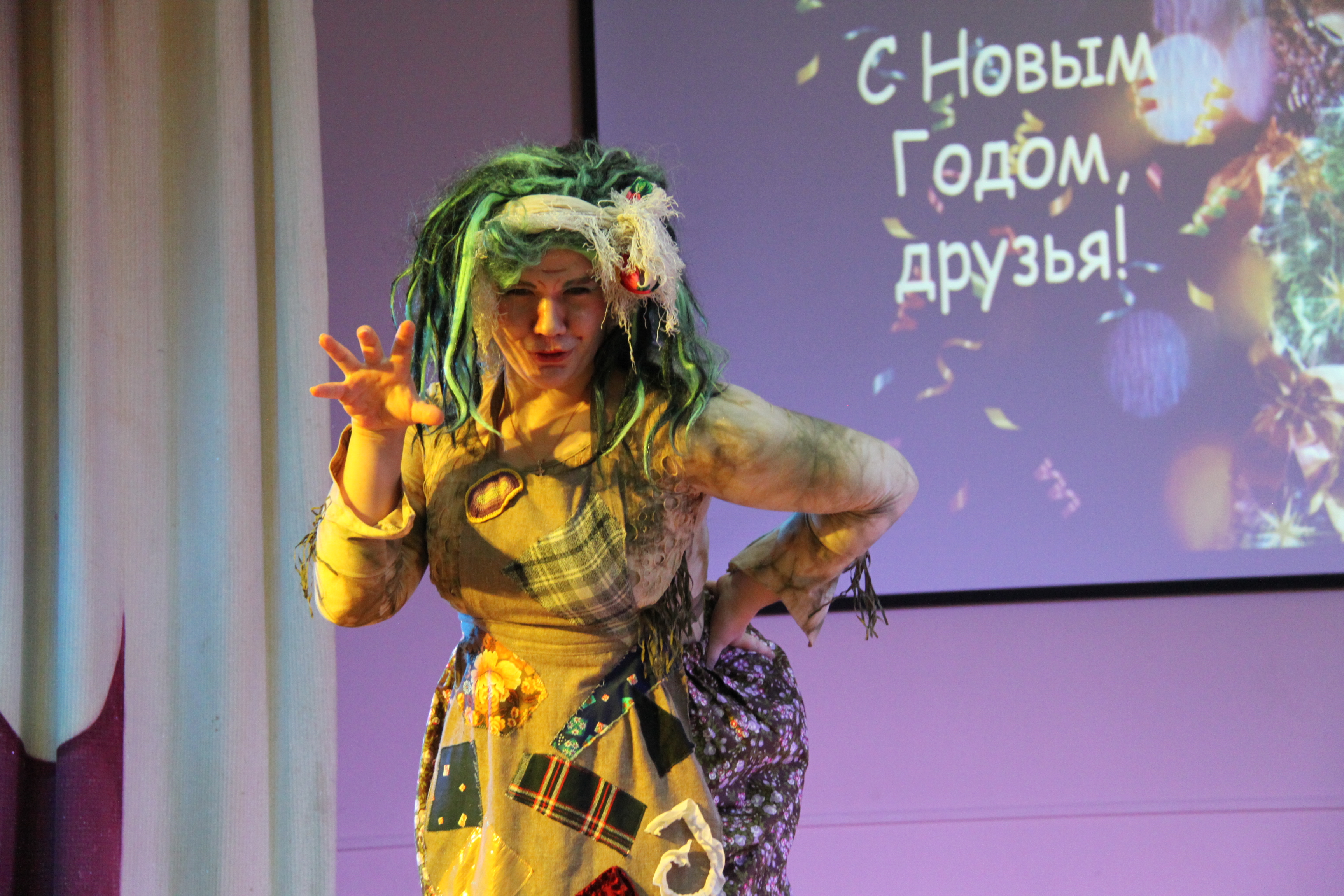 27 декабря 2017 г. Новогодний праздничный концерт в ИКИ