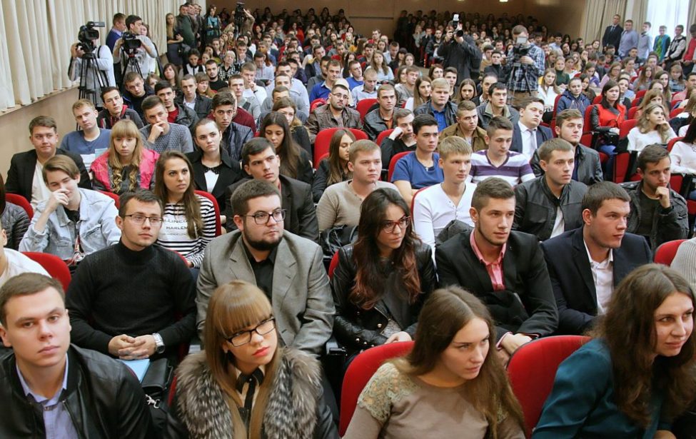 Каких специалистов ждут в&nbsp;аэропорту &laquo;Домодедово&raquo;?