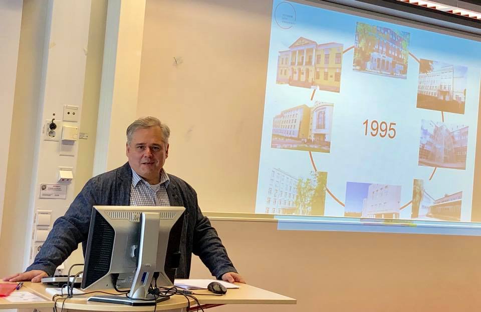 30594935_10156456850407975_1089010713815693619_n