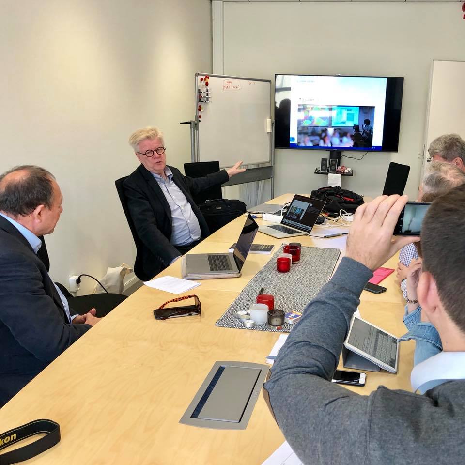 30688858_10156456624052975_6776242659700372883_n