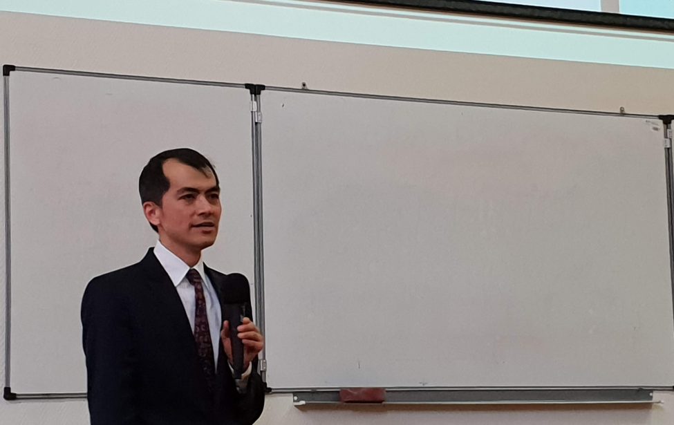 Лекция профессора Массачусетского технологического института