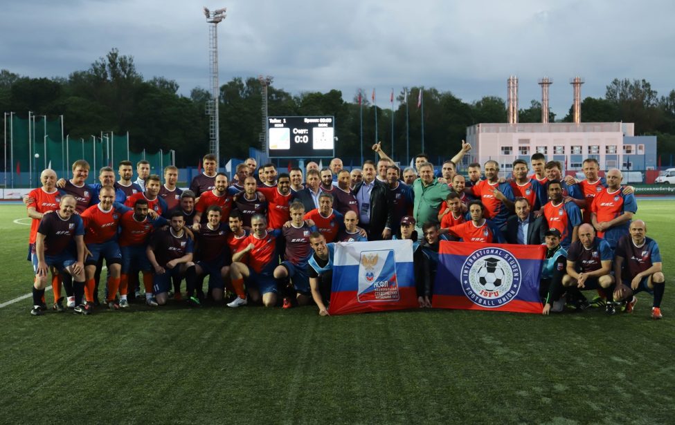 Футбол объединяет страны