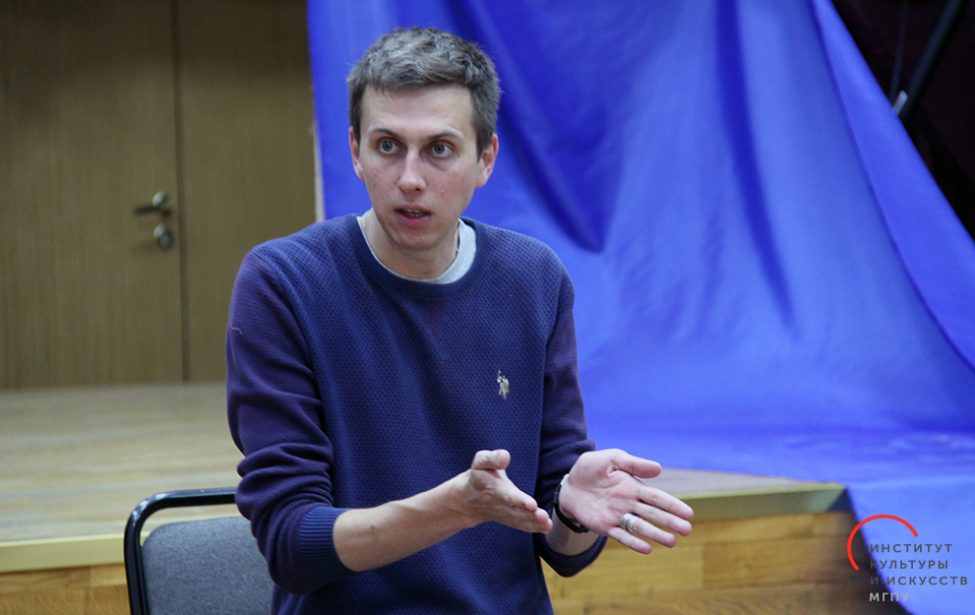 #КлассИКИ: Внимание артиста в жизни и на сцене