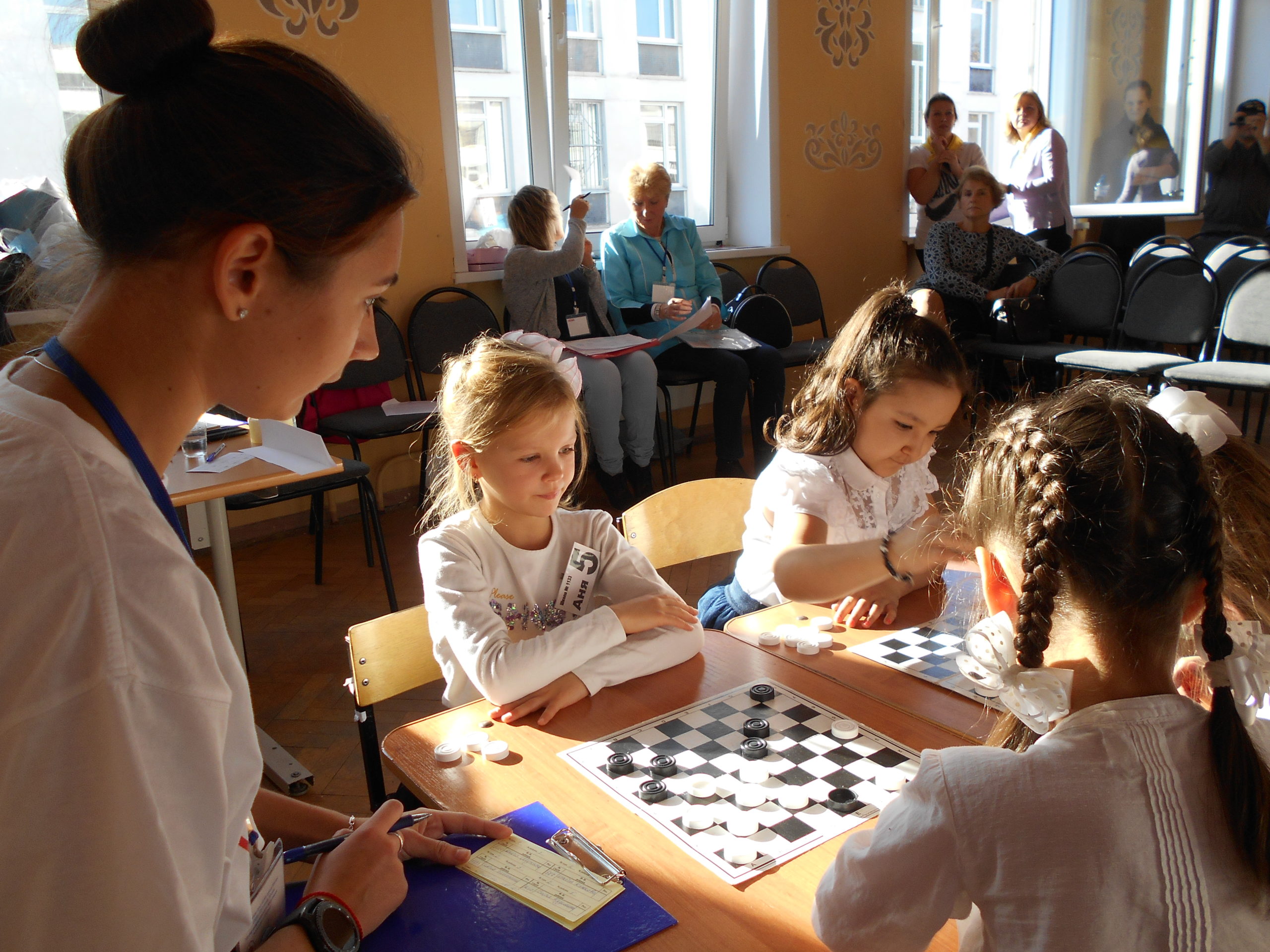 Юный шашист