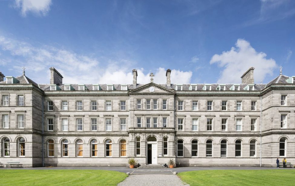 Лекции профессора Дублинского городского университета