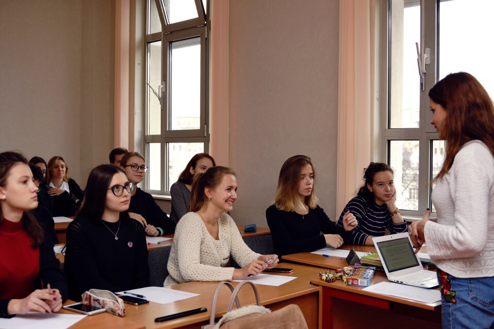 Мгпу иия. Мгпу иия. Мгпу институт иностранных языков. Мгпу иностранных языков. Мгпу петровско-разумовская.