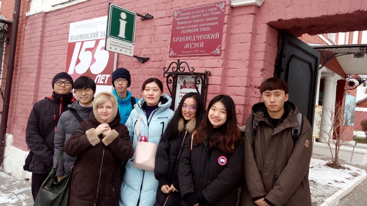 Стажеры из&nbsp;Китая знакомятся с&nbsp;русской историей