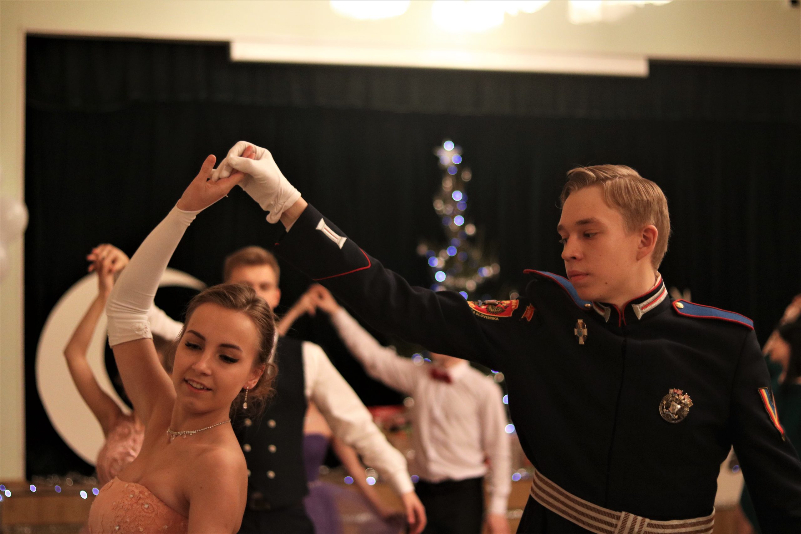 Новогодний бал студентов