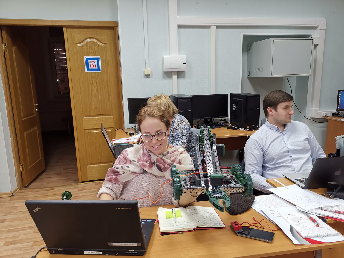 STEAM-ПАРК: успешный выпуск на&nbsp;курсах VEX EDR