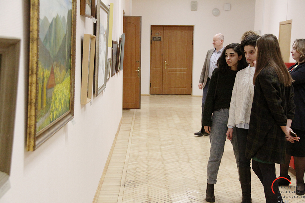 Юбилейная выставка профессора Валерия Корешкова