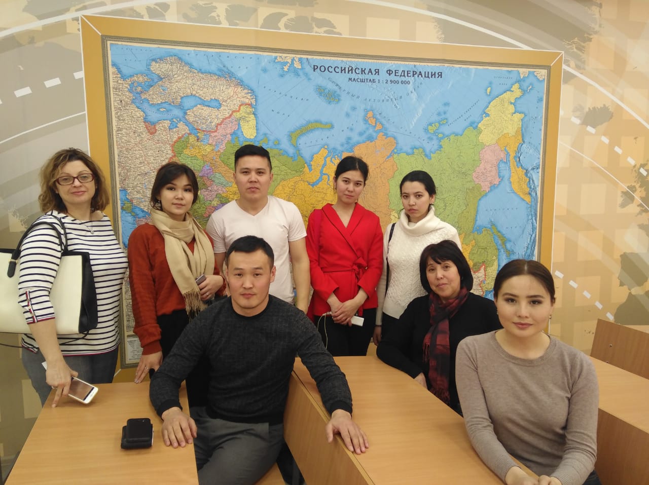 Магистранты КазНПУ посетили Московскую старшую школу