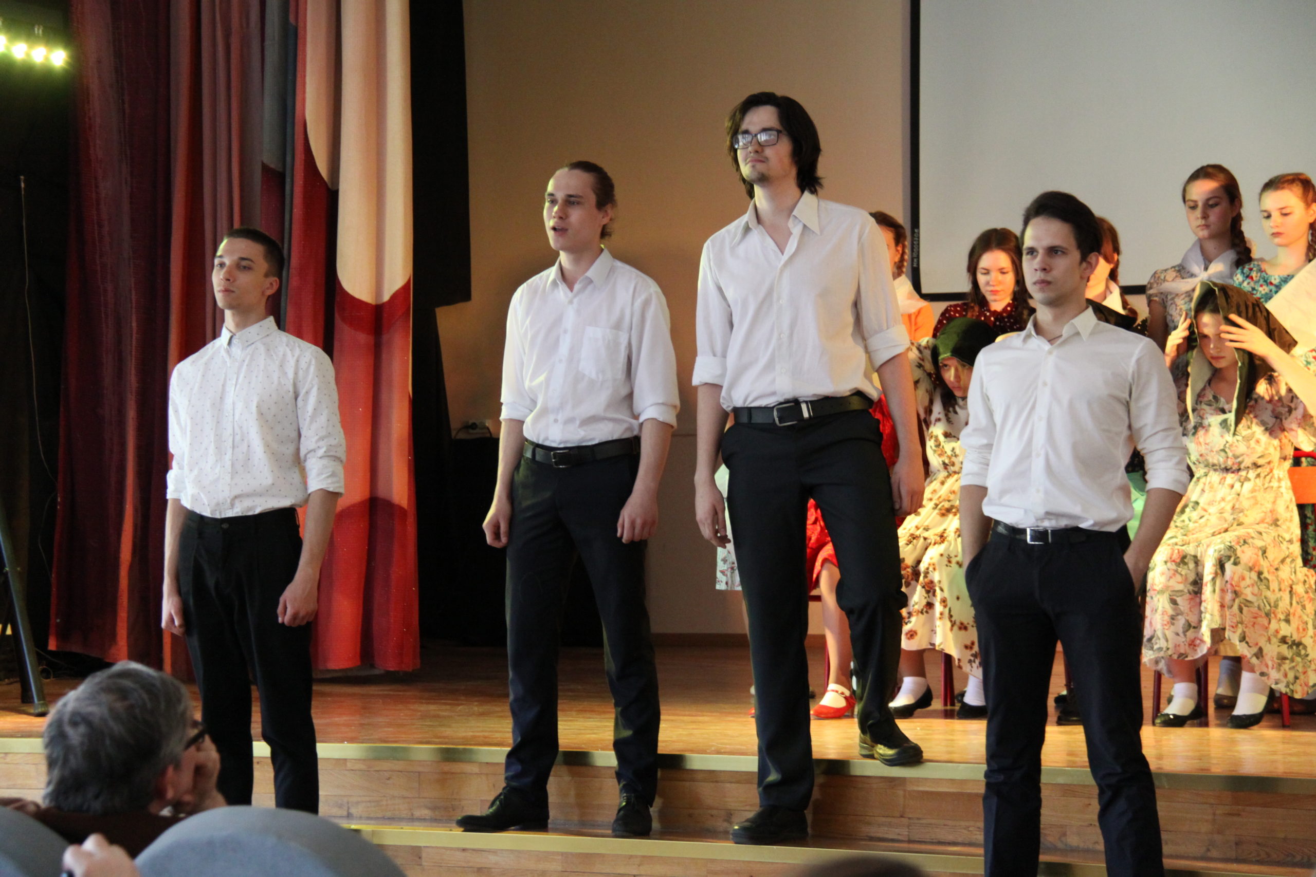 16На свете просто в восемнадцать