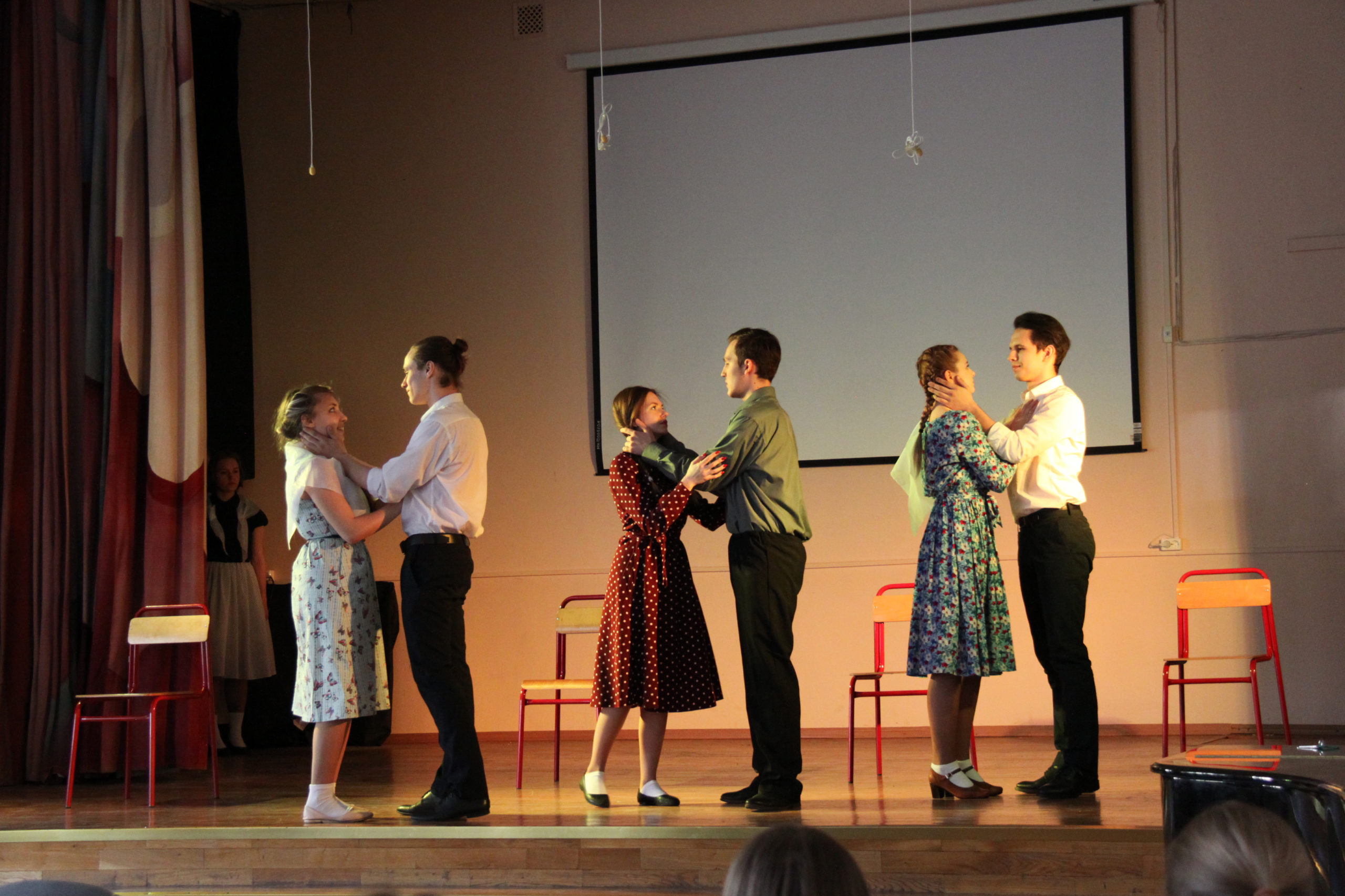 5На свете просто в восемнадцать