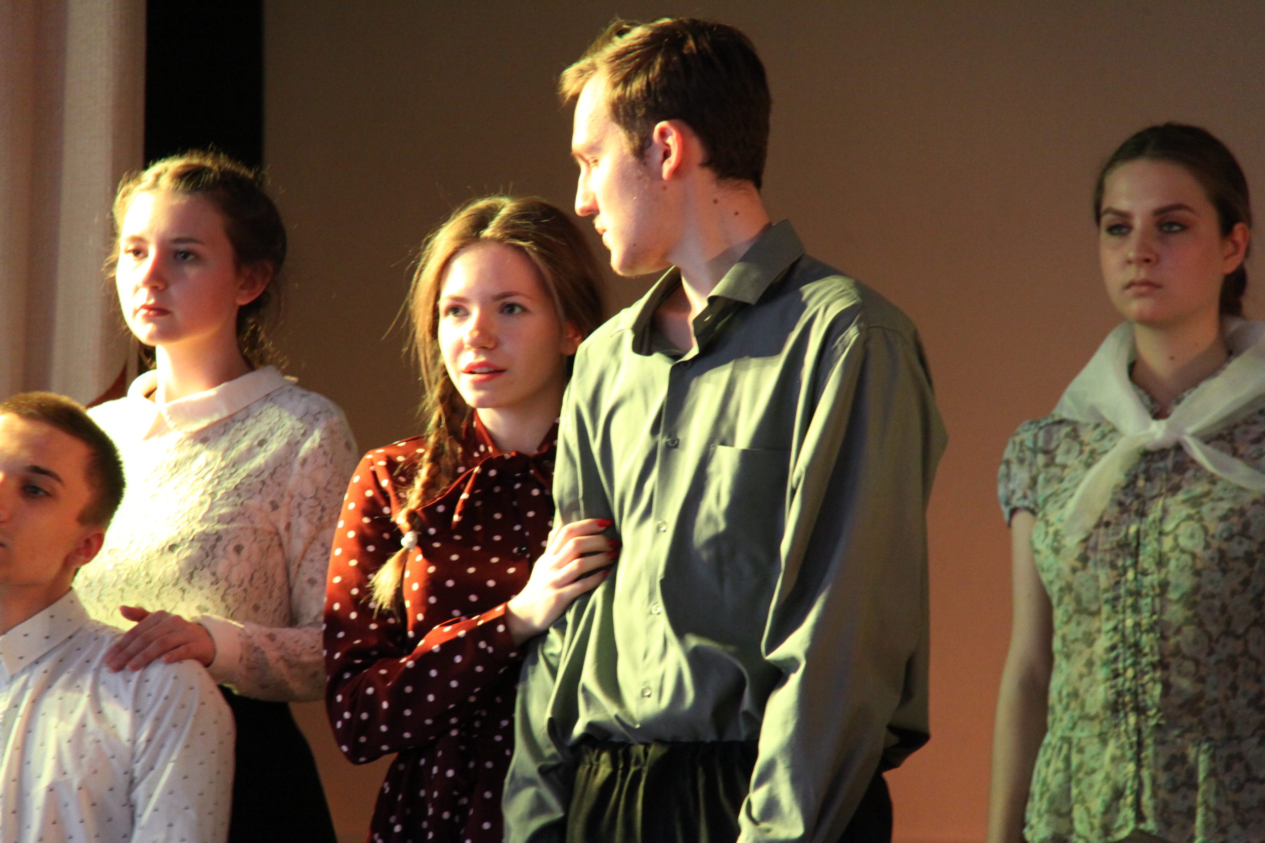 9На свете просто в восемнадцать