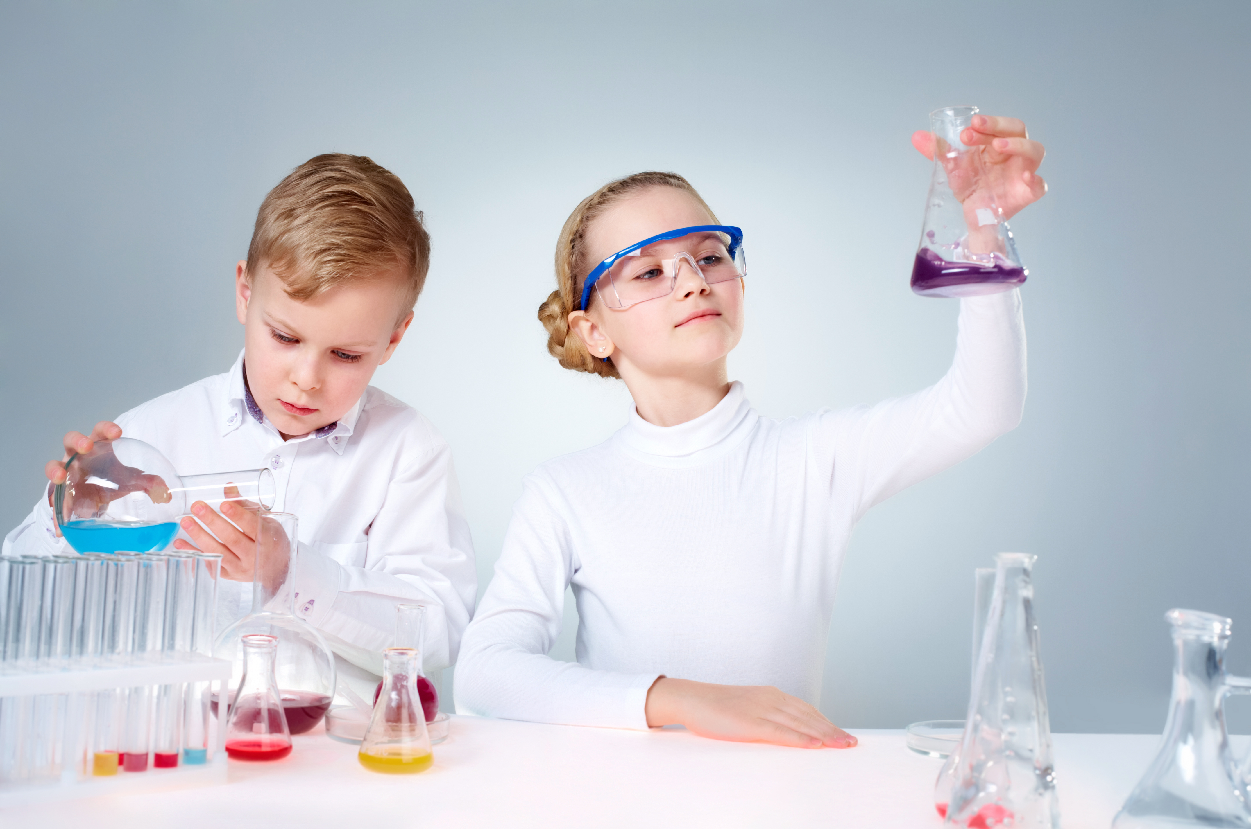 Наука в жизни детей. Химические опыты для детей. Научные опыты для детей. Лаборатория для детей. Детское экспериментирование.