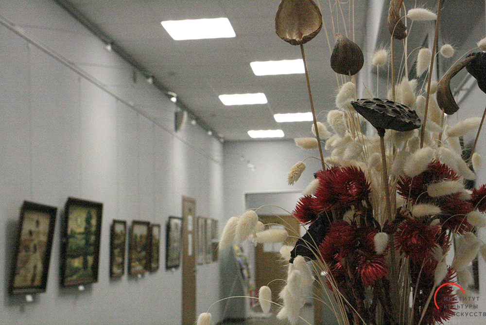 Открытие выставки профессора Людмилы Буровкиной