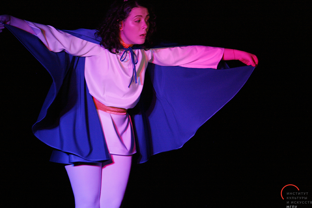 4 курс СКД показал спектакль по «Маленькому Принцу»