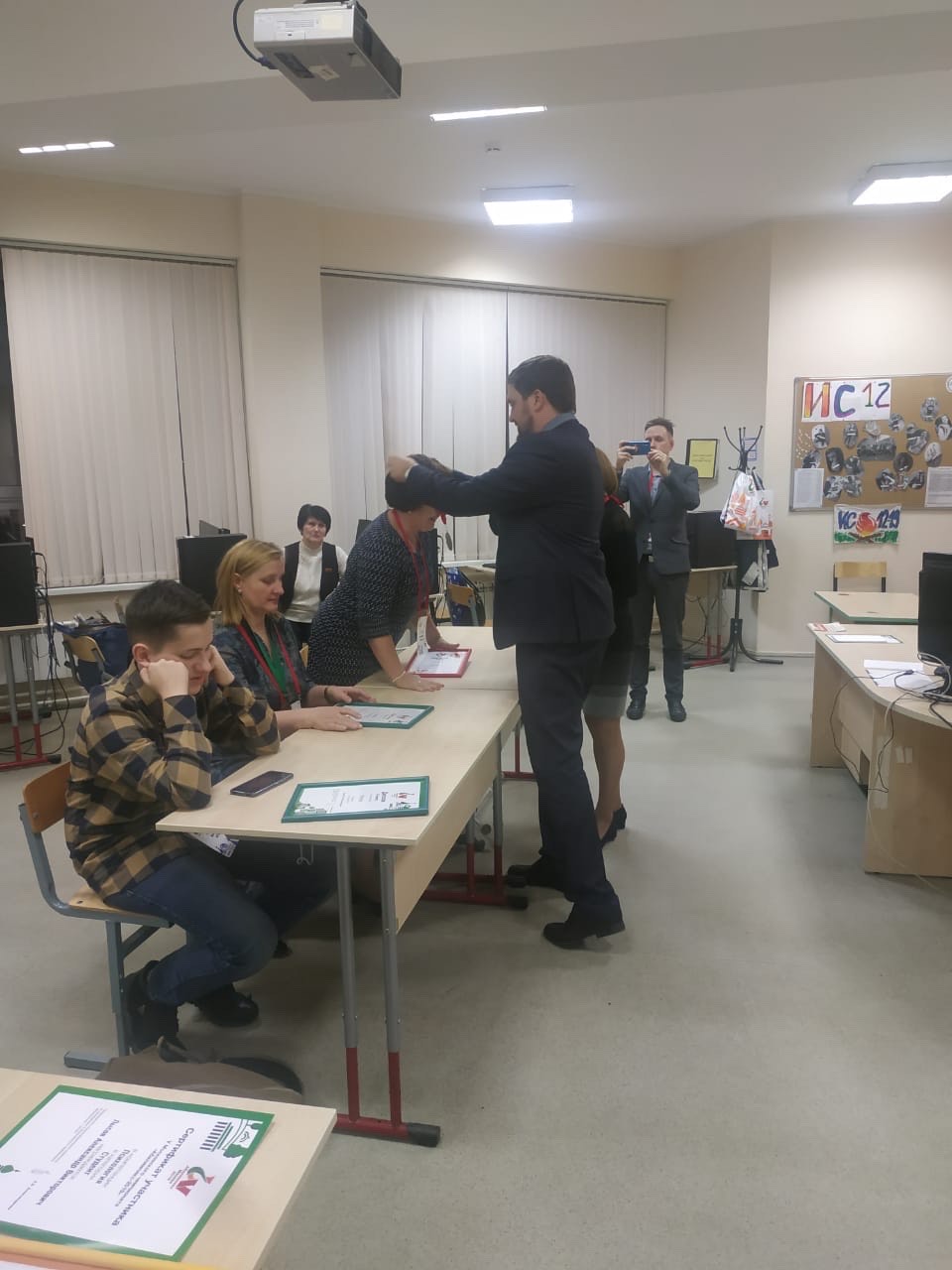 -private-var-mobile-Containers-Data-Application-CAF689B2-9217-4C4C-98CF-552047A1043C-tmp-FBE20C22-2087-4D1E-957E-C85675701E2A-Image