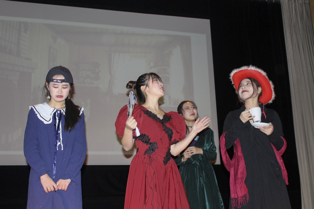 &laquo;Золушка&raquo; в&nbsp;исполнении китайских стажеров