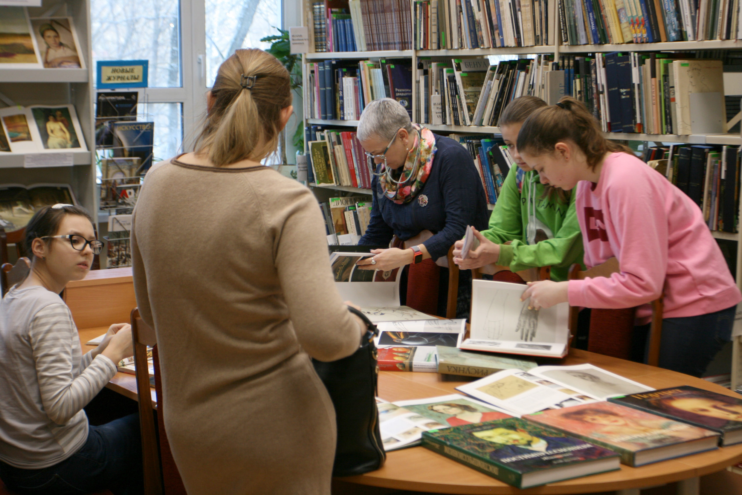 15.02.20 ДОД и КлассИКИ Белым по белому. М. Семёнова33