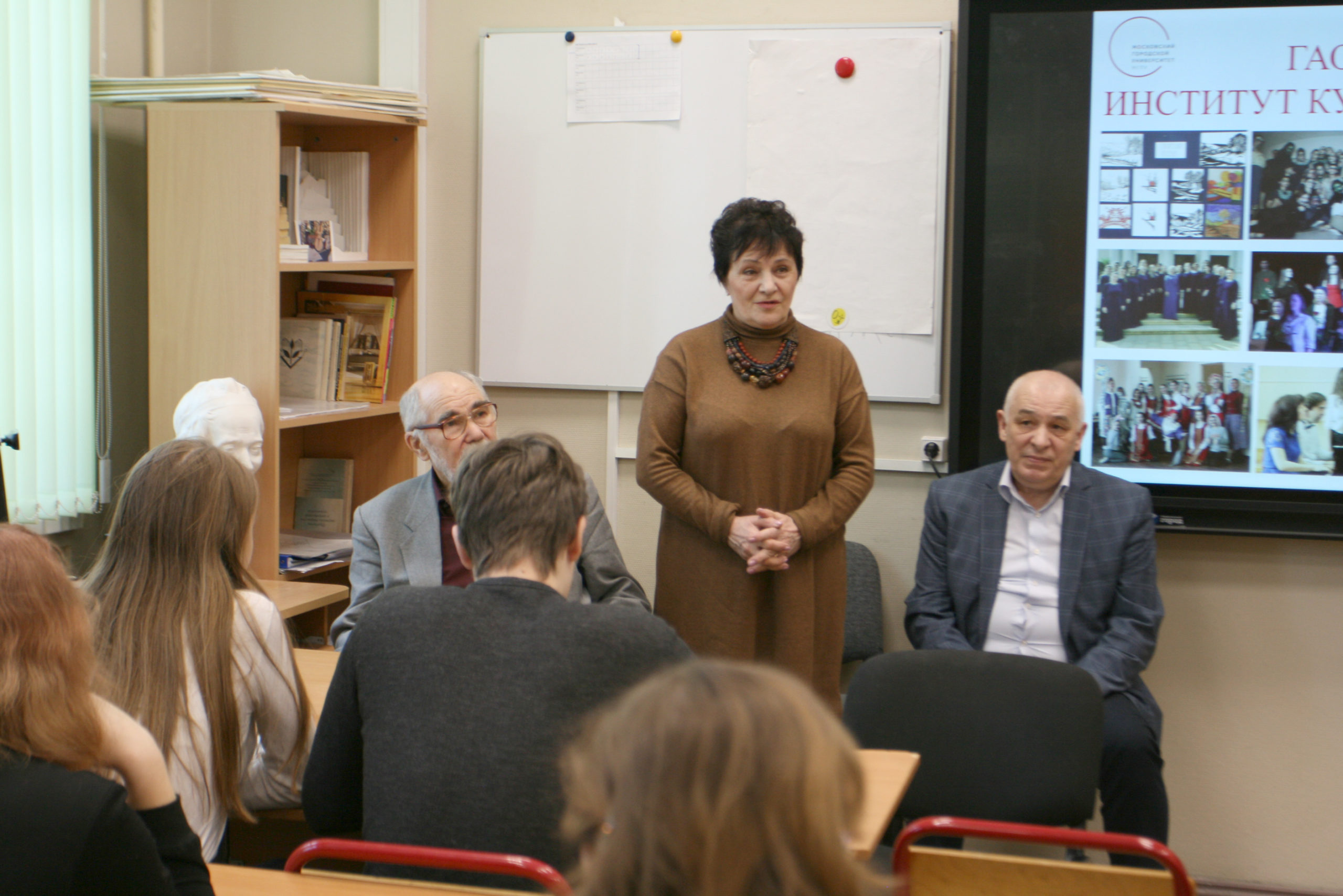 15.02.20 ДОД и КлассИКИ Белым по белому. М. Семёнова35