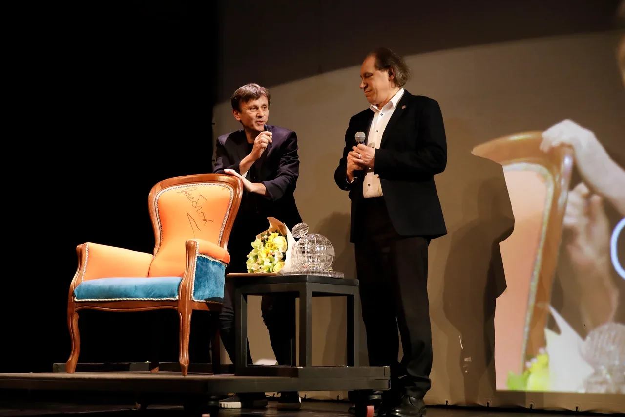 89956723_10157009378317703_463494157411811328_o