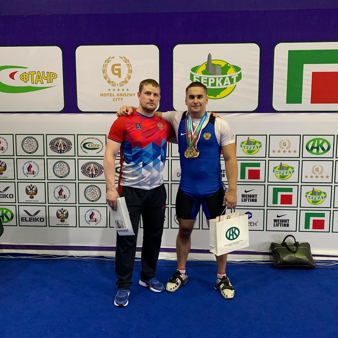 Тяжелоатлеты ИЕСТ завоевали медали чемпионата России