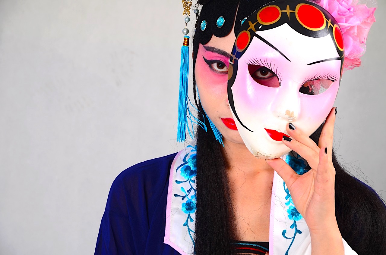 Студенты ИИЯ прикоснулись к&nbsp;искусству пекинской оперы