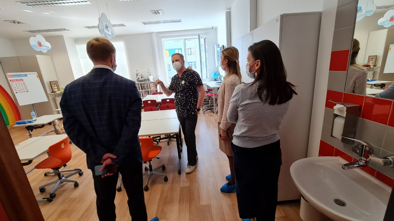 672d9982-44b2-44e8-aac1-e194de84e969