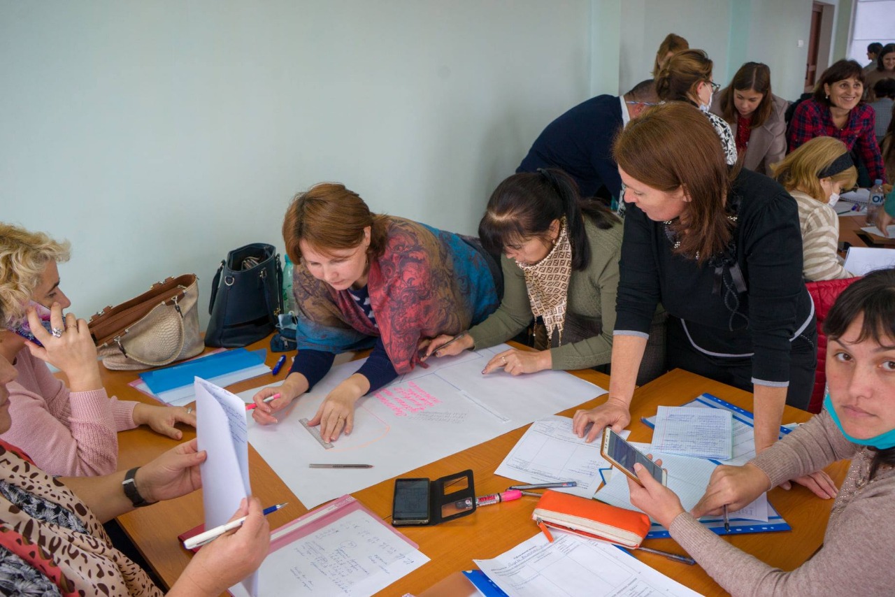 Цифровая трансформация: опыт МГПУ в помощь педагогам русских школ за рубежом