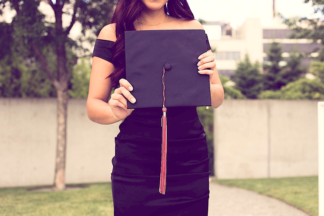 В ИИЯ прошла встреча с выпускниками-лингвистами