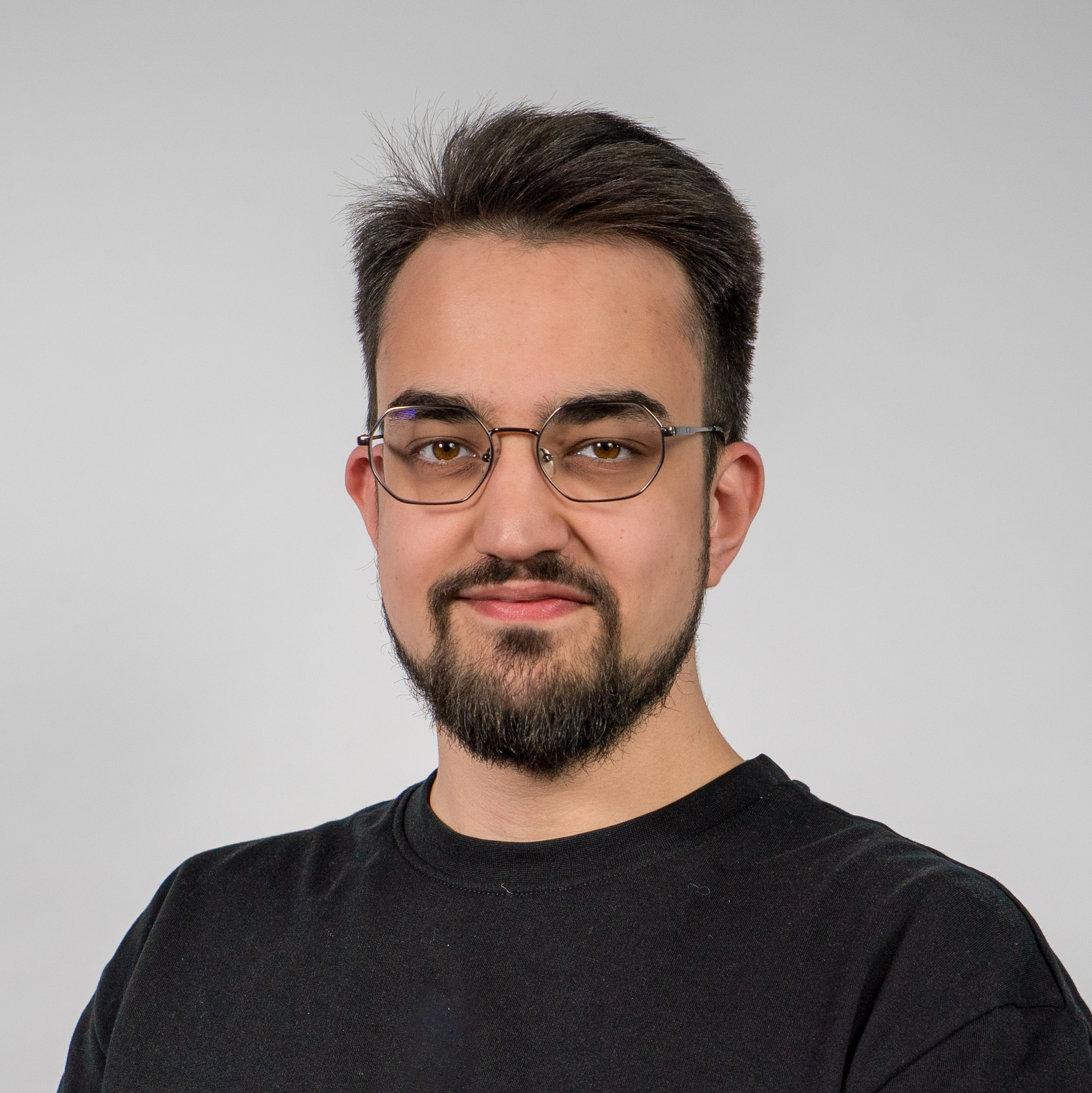 Махмадов Артур Валерьевич