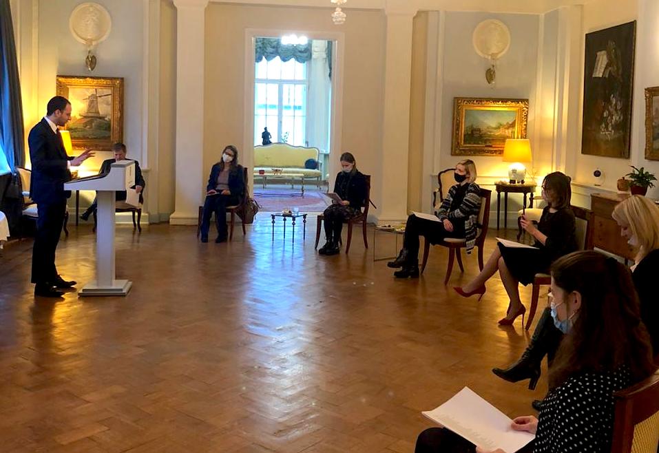 наглраждение победителей конкурса в Посольстве Бельгии