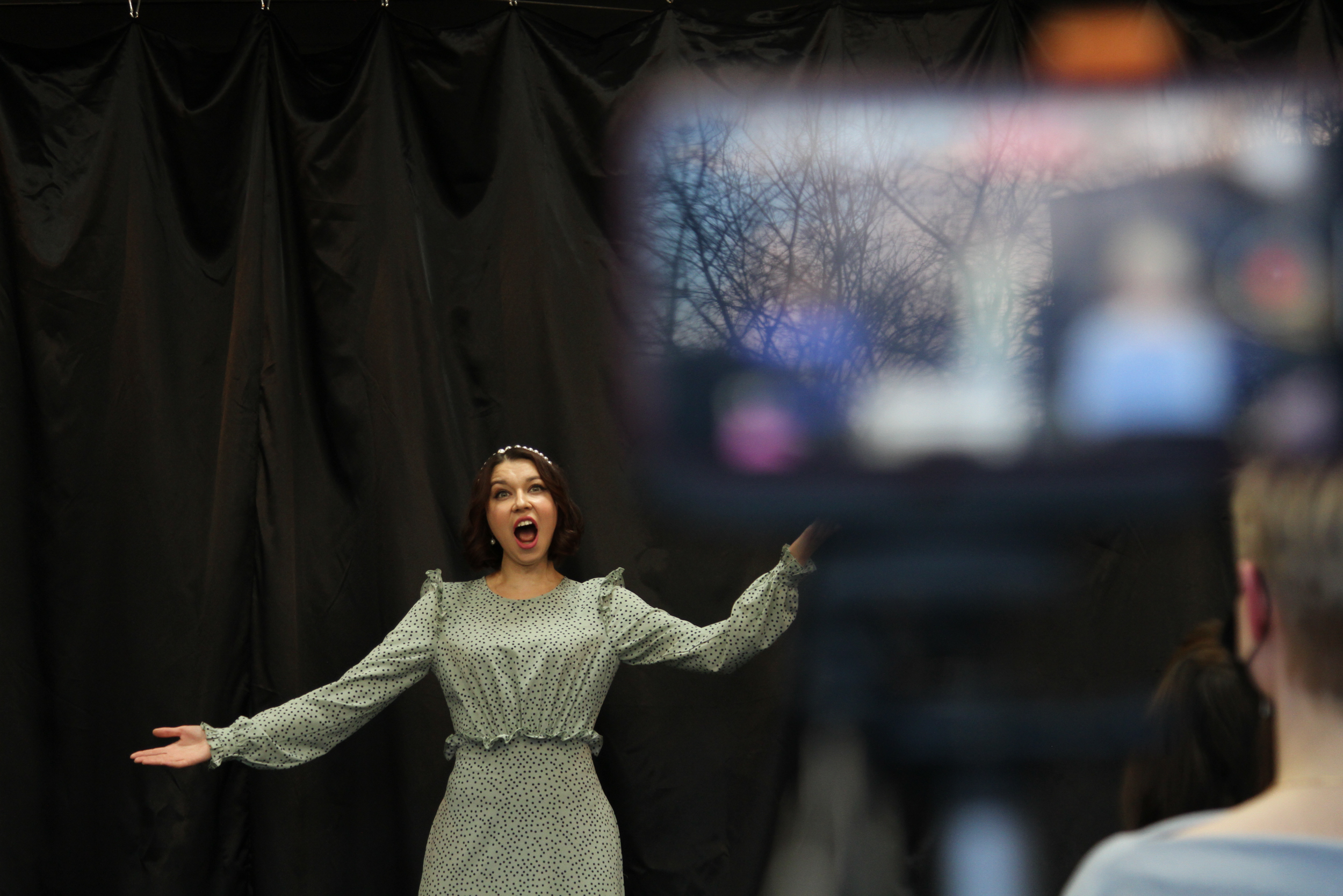 Offline | В марте только девушки