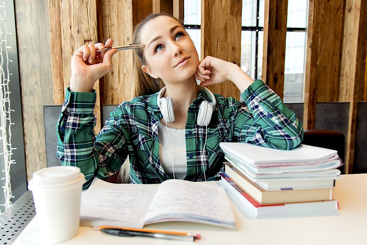 Итоги Круглого стола &laquo;10 вопросов учёному&raquo; в&nbsp;ИИЯ МГПУ