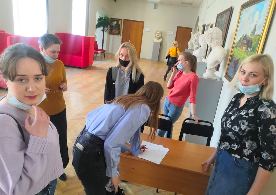 Снимок экрана 2021-04-08 в 20.30.45