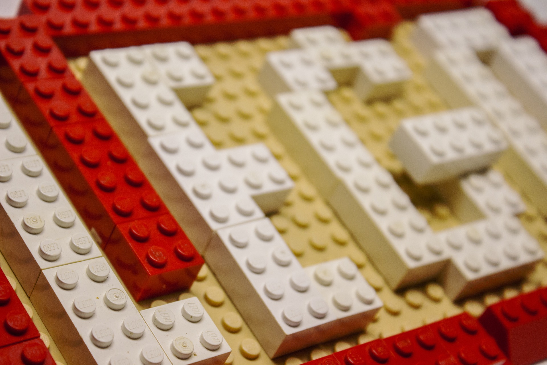 Lego Education приветствует участников олимпиады Цифровой ART