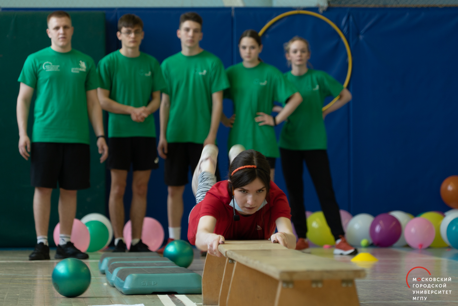 Для загрузки 4