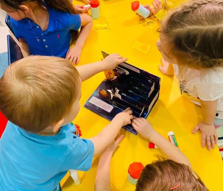 1 июня — день взрослых и детей