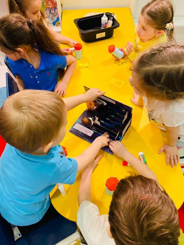 1 июня — день взрослых и детей