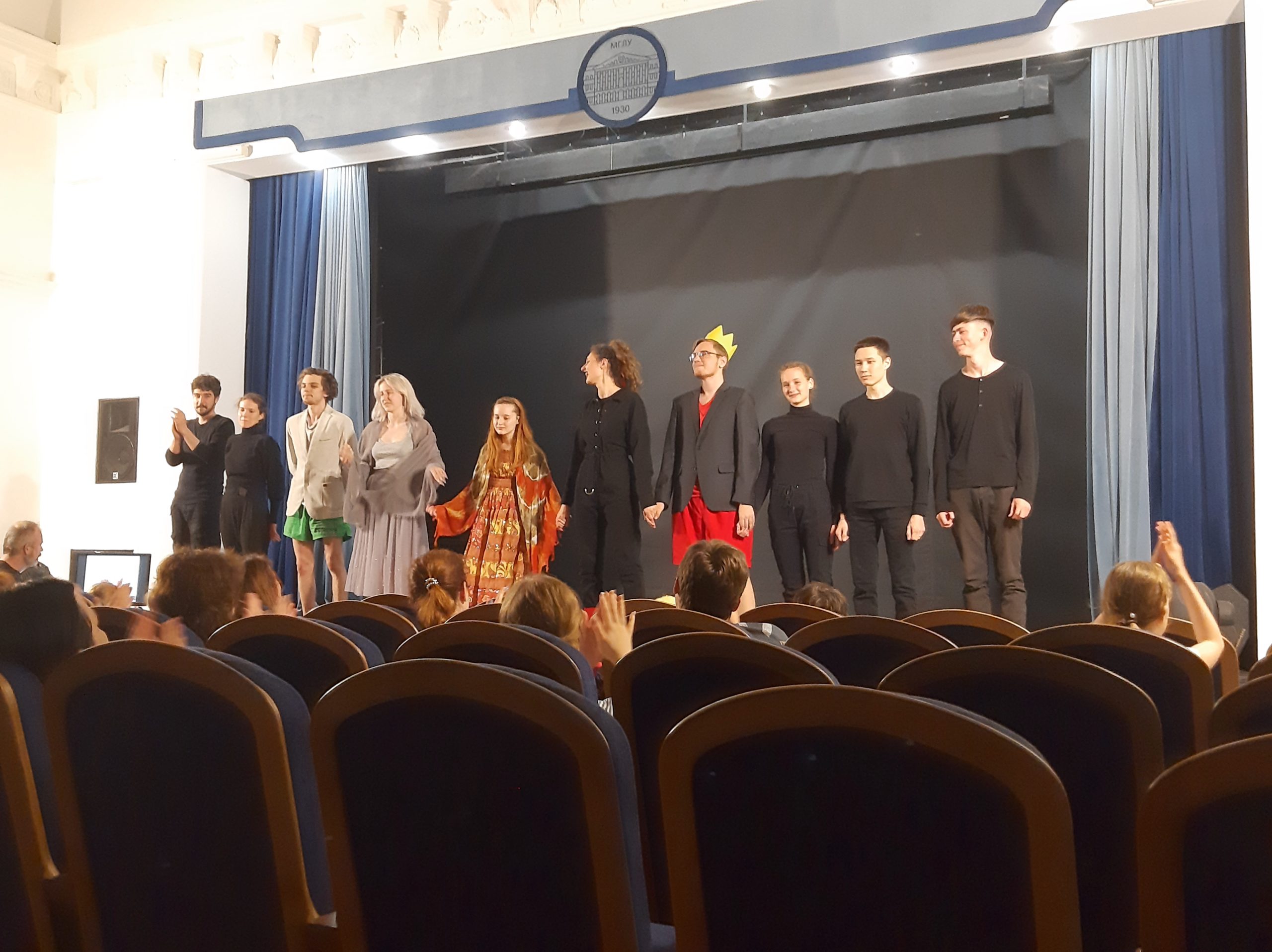 спектакли на французском