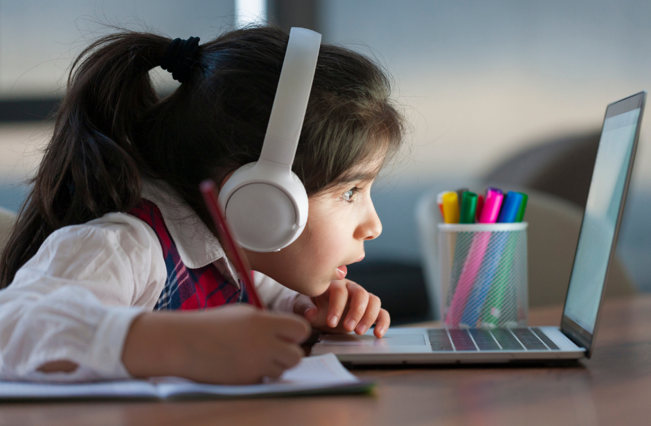 Новый выпуск дайджеста «Цифровые технологии в образовании» вышел в свет