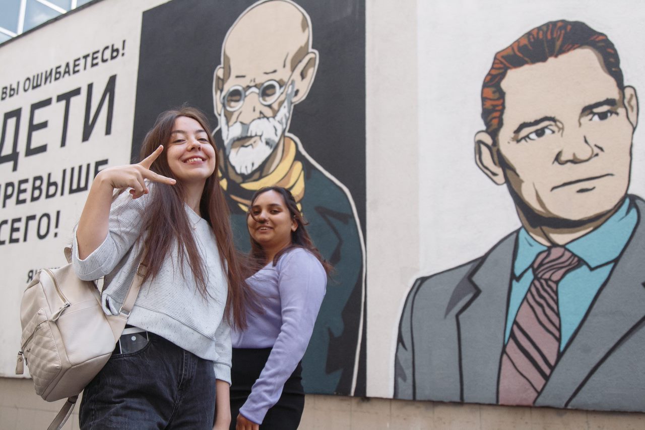 Зачислены первые студенты бакалавриата