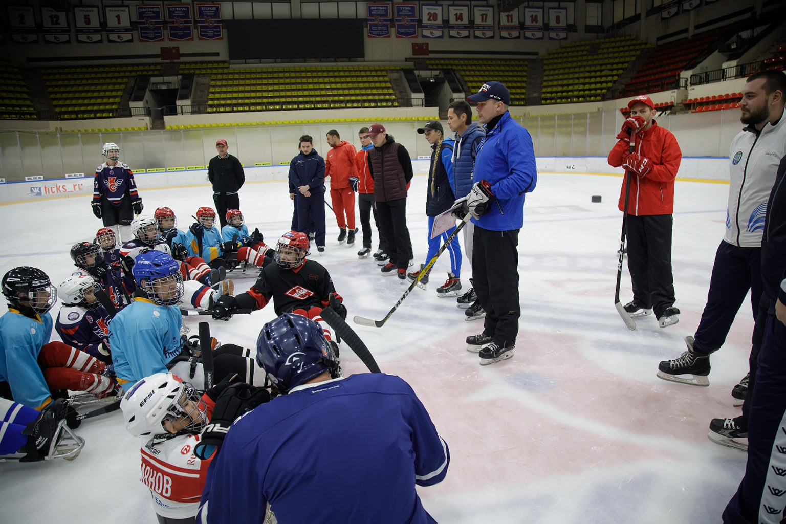 Завершила работу школа тренеров по&nbsp;адаптивному хоккею