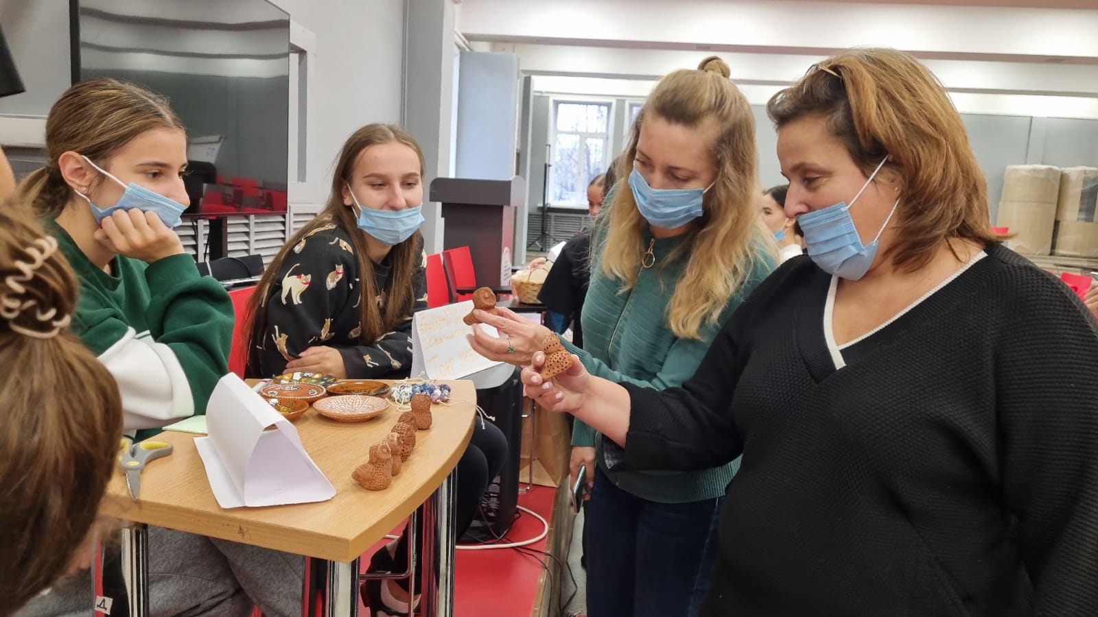 32093945-04b8-42d6-b5c0-7783db92510c