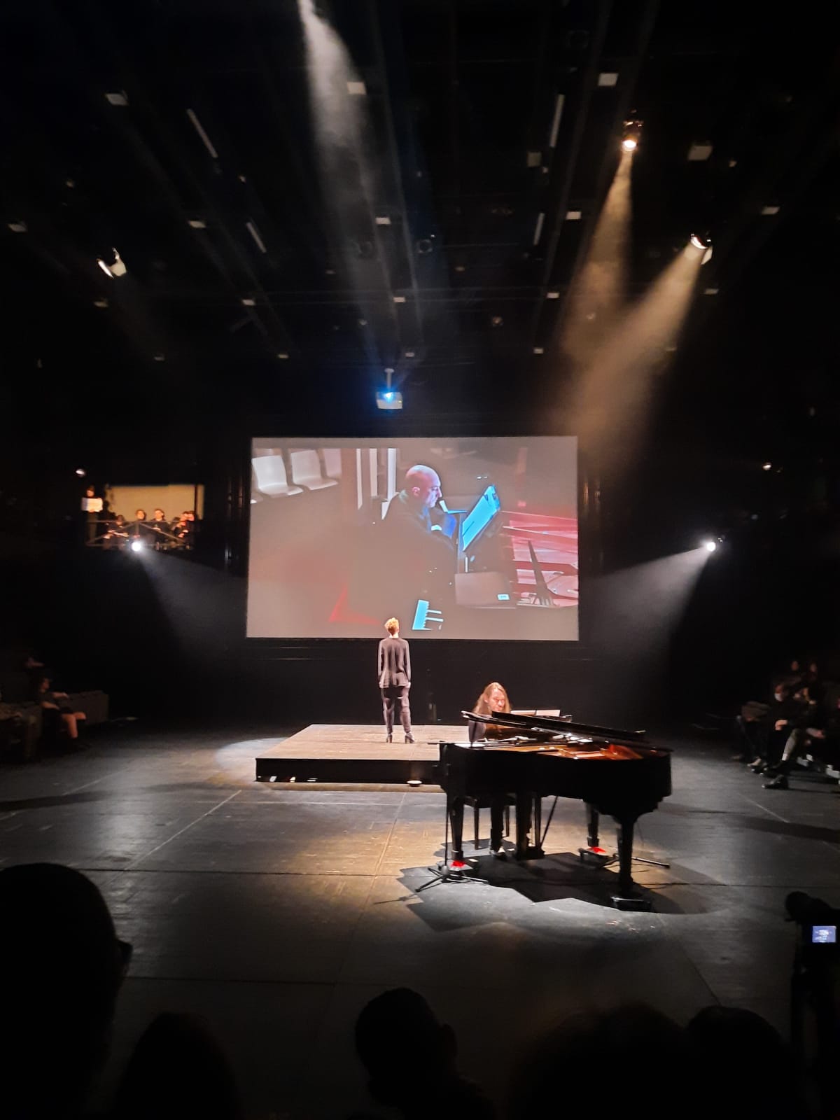 48989073-f9b2-4fc6-9abe-02afa597f420