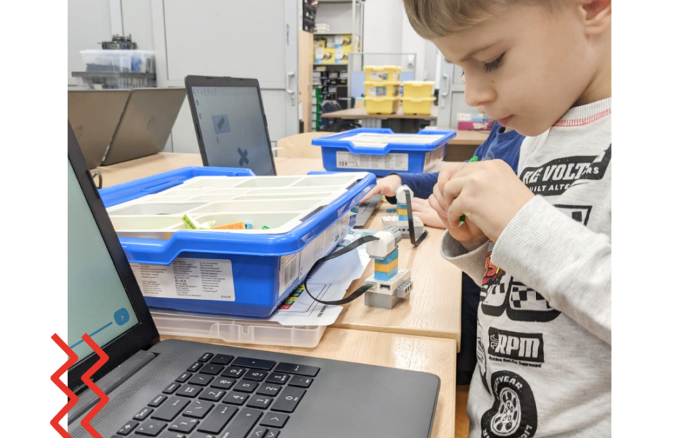 Остались места в&nbsp;группе LEGO WEDO по&nbsp;четвергам